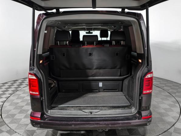 Volkswagen Multivan T6 с пробегом 2017 года, цена 3 480 000 рублей, 209487 км, минивэн, Автокод Объявления