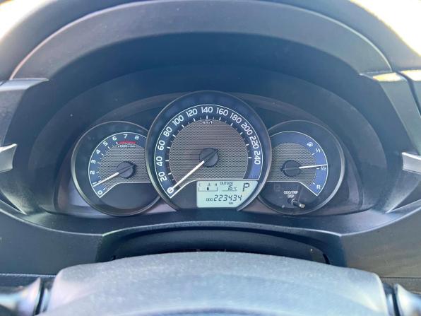 Toyota Corolla XI (E160 E170 E180) с пробегом 2013 года, цена 1 250 000 рублей, 223433 км, седан, Автокод Объявления