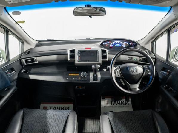 Honda Freed I Рестайлинг с пробегом 2012 года, цена 1 100 000 рублей, 149485 км, компактвэн, Автокод Объявления