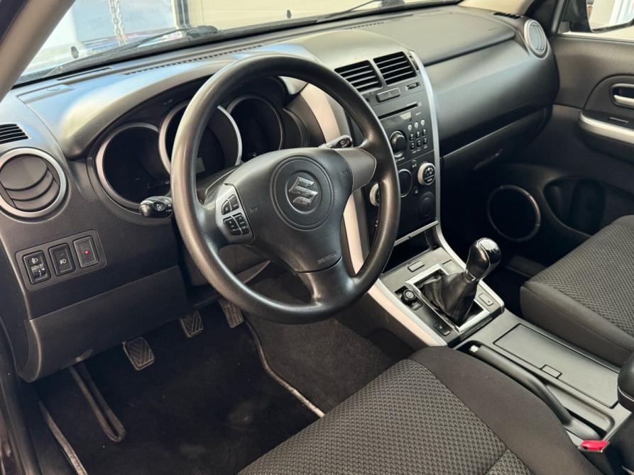 Suzuki Grand Vitara II Рестайлинг Санкт-Петербург  - изображение 13
