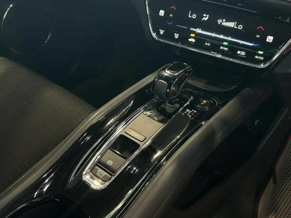 Honda Vezel I Рестайлинг с пробегом 2019 года, цена 1 795 000 рублей, 72827 км, внедорожник, Автокод Объявления