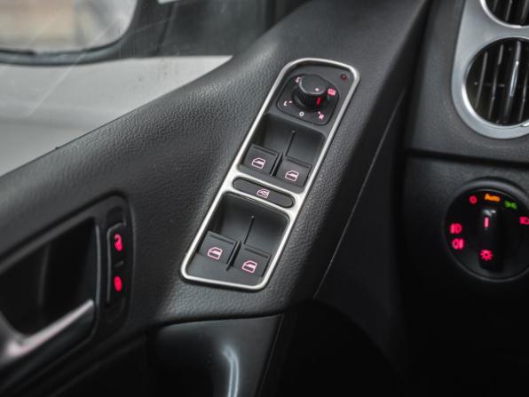Volkswagen Tiguan I с пробегом 2010 года, цена 999 000 рублей, 263761 км, внедорожник, Автокод Объявления