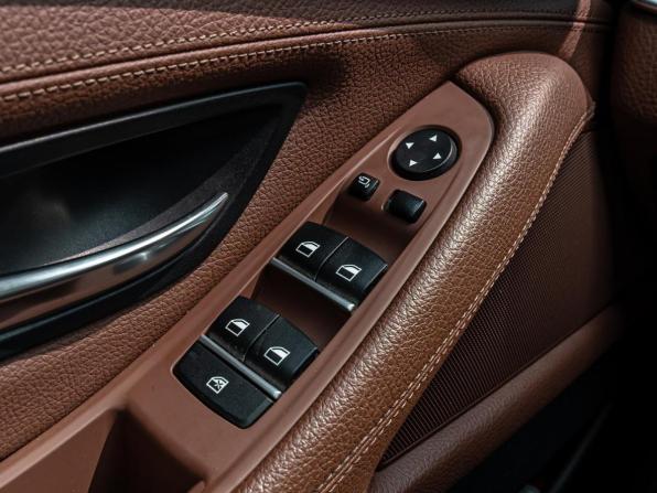 BMW 5 серии VI (F10/F11/F07) Рестайлинг с пробегом 2016 года, цена 2 390 000 рублей, 187968 км, седан, Автокод Объявления