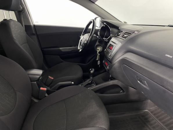 Kia Rio III Рестайлинг с пробегом 2015 года, цена 1 080 000 рублей, 112528 км, седан, Автокод Объявления