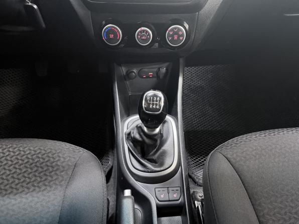 Kia Rio III Рестайлинг с пробегом 2017 года, цена 1 080 000 рублей, 137309 км, седан, Автокод Объявления