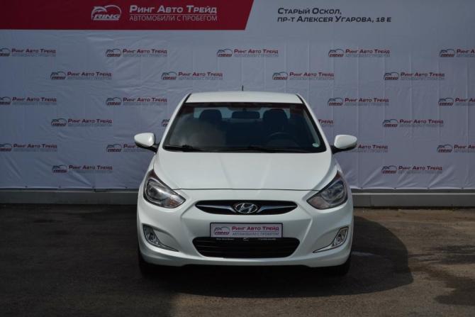 Hyundai Solaris I с пробегом 2012 года, цена 890 000 рублей, 103500 км, седан, Автокод Объявления