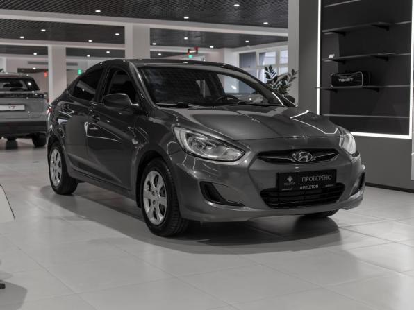 Hyundai Solaris I с пробегом 2013 года, цена 795 000 рублей, 149695 км, седан, Автокод Объявления
