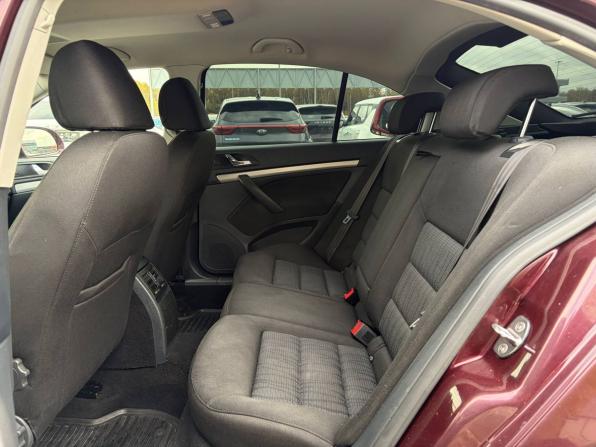 Skoda Octavia II (A5) Рестайлинг с пробегом 2013 года, цена 715 000 рублей, 217842 км, лифтбек, Автокод Объявления