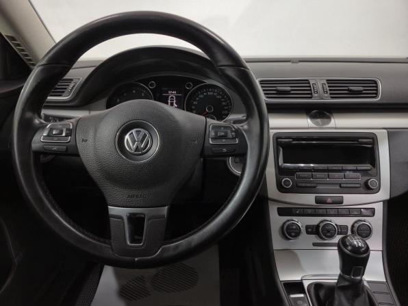 Volkswagen Passat B7 с пробегом 2013 года, цена 1 060 000 рублей, 173906 км, седан, Автокод Объявления