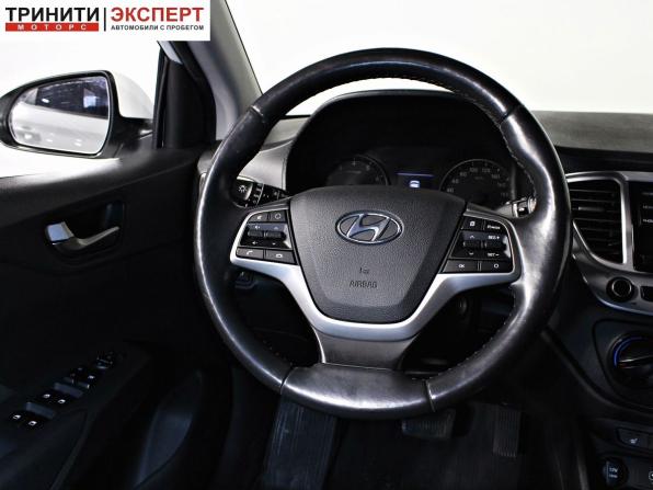Hyundai Solaris II с пробегом 2019 года, цена 1 497 000 рублей, 90324 км, седан, Автокод Объявления