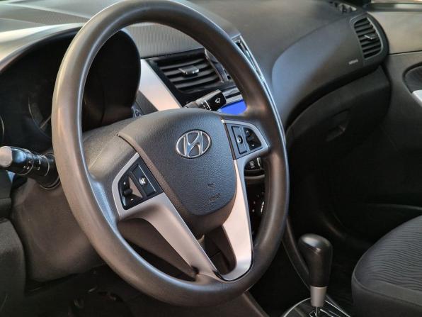 Hyundai Solaris I с пробегом 2014 года, цена 699 000 рублей, 235756 км, седан, Автокод Объявления