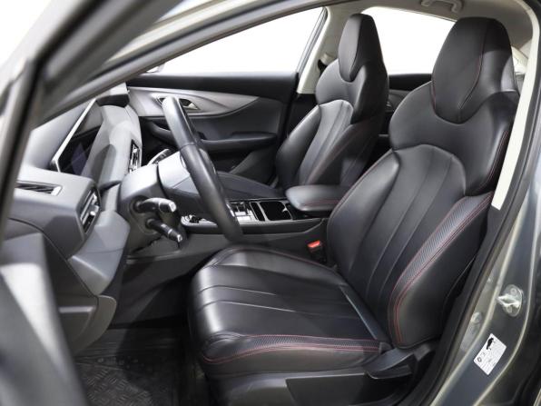 BAIC U5 Plus с пробегом 2023 года, цена 1 329 000 рублей, 35381 км, седан, Автокод Объявления