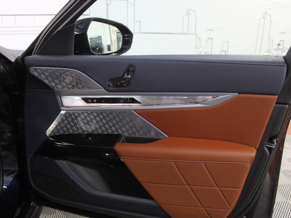 BMW 7 серии VII (G70) с пробегом 2022 года, цена 13 900 000 рублей, 23000 км, седан, Автокод Объявления