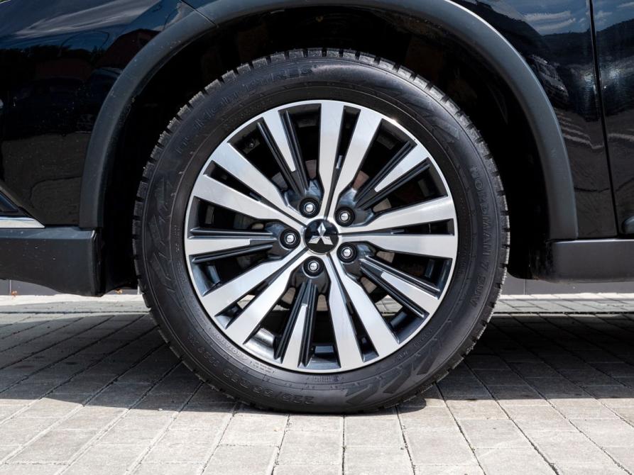 Mitsubishi Outlander III Рестайлинг 3 Екатеринбург  - изображение 23
