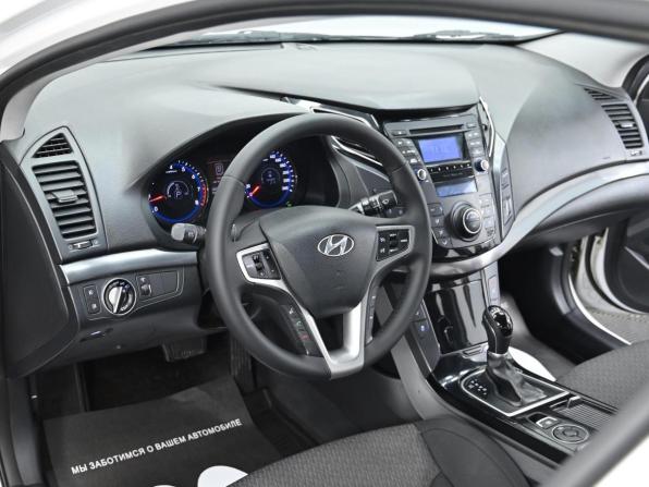 Hyundai i40 I с пробегом 2013 года, цена 949 000 рублей, 365000 км, седан, Автокод Объявления