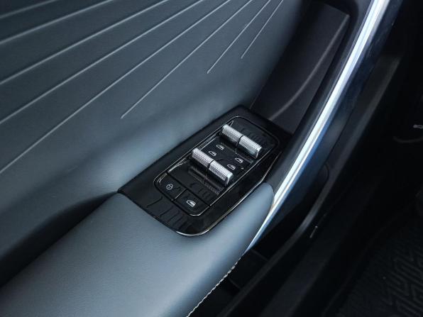 Geely Atlas II с пробегом 2024 года, цена 2 698 000 рублей, 30115 км, внедорожник, Автокод Объявления