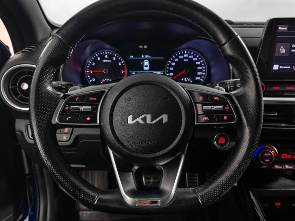 Kia Cerato IV Рестайлинг с пробегом 2022 года, цена 2 270 000 рублей, 106684 км, седан, Автокод Объявления