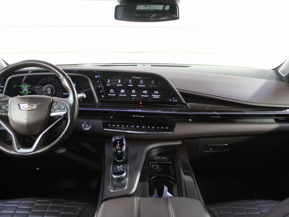 Cadillac Escalade V с пробегом 2022 года, цена 10 690 000 рублей, 70101 км, внедорожник, Автокод Объявления