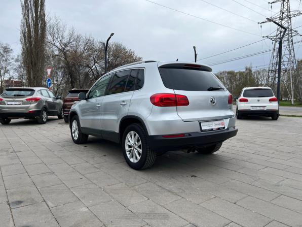 Volkswagen Tiguan I Рестайлинг с пробегом 2011 года, цена 1 380 000 рублей, 224876 км, внедорожник, Автокод Объявления