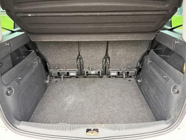 Skoda Roomster I Рестайлинг с пробегом 2012 года, цена 650 000 рублей, 97743 км, компактвэн, Автокод Объявления