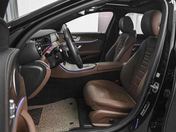 Mercedes-Benz E-Класс V (W213 S213 C238) Рестайлинг с пробегом 2021 года, цена 5 299 000 рублей, 49895 км, седан, Автокод Объявления