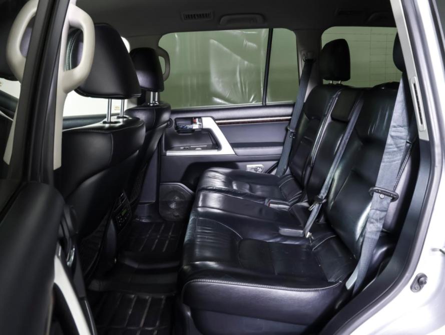 Toyota Land Cruiser 200 Series Рестайлинг 1 Москва  - изображение 13