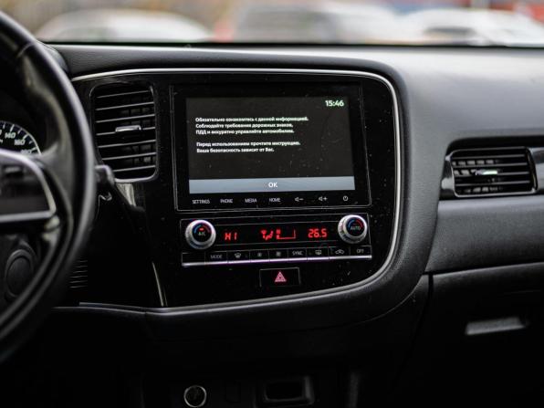 Mitsubishi Outlander III Рестайлинг 3 с пробегом 2021 года, цена 1 815 000 рублей, 194596 км, внедорожник, Автокод Объявления