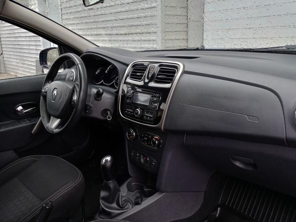 Renault Sandero II с пробегом 2016 года, цена 729 000 рублей, 131370 км, хэтчбек, Автокод Объявления