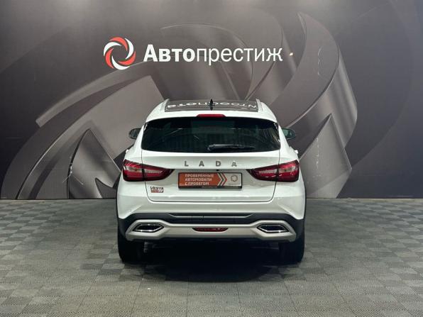 Lada (ВАЗ) Vesta I Рестайлинг (NG) с пробегом 2024 года, цена 1 360 000 рублей, 59650 км, универсал, Автокод Объявления