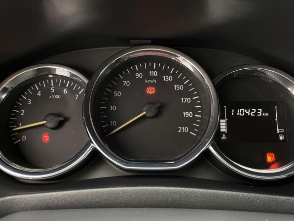 Renault Logan II Рестайлинг с пробегом 2018 года, цена 990 000 рублей, 110241 км, седан, Автокод Объявления