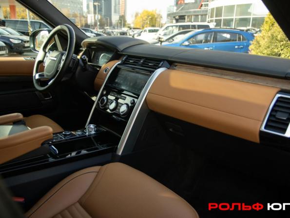 Land Rover Discovery V с пробегом 2019 года, цена 3 970 000 рублей, 108847 км, внедорожник, Автокод Объявления