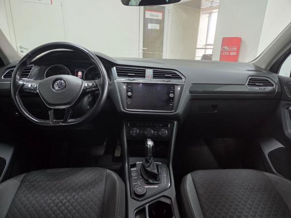 Volkswagen Tiguan II с пробегом 2018 года, цена 1 799 000 рублей, 174397 км, внедорожник, Автокод Объявления