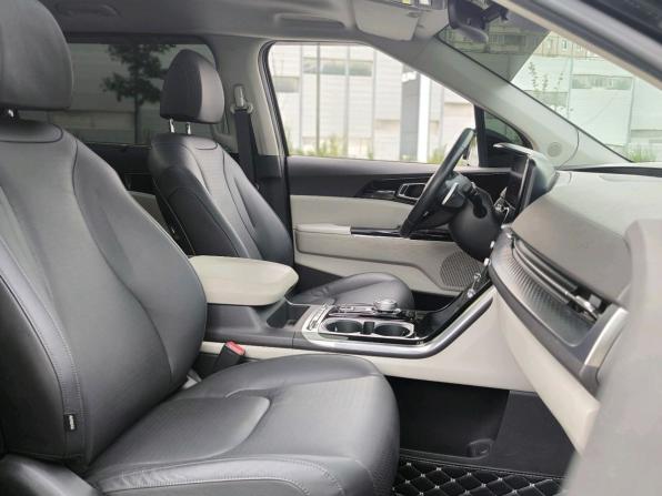 Kia Carnival IV с пробегом 2021 года, цена 4 700 000 рублей, 89368 км, минивэн, Автокод Объявления