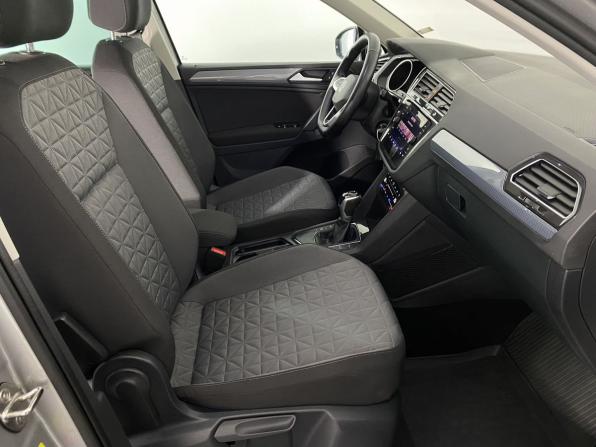 Volkswagen Tiguan II Рестайлинг с пробегом 2021 года, цена 2 780 000 рублей, 85072 км, внедорожник, Автокод Объявления