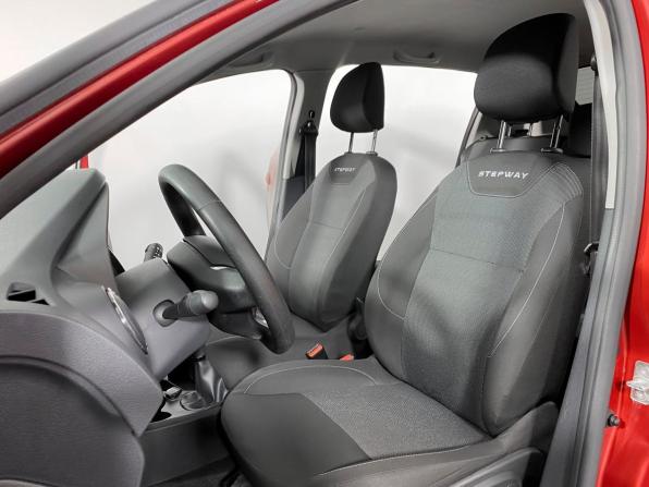 Renault Sandero II Рестайлинг с пробегом 2019 года, цена 1 081 000 рублей, 60338 км, хэтчбек, Автокод Объявления