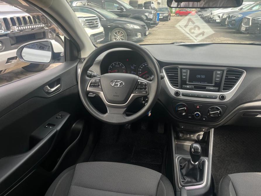 Hyundai Solaris II Санкт-Петербург  - изображение 8