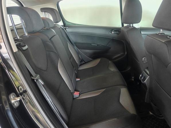 Peugeot 308 I с пробегом 2010 года, цена 420 000 рублей, 215319 км, хэтчбек, Автокод Объявления