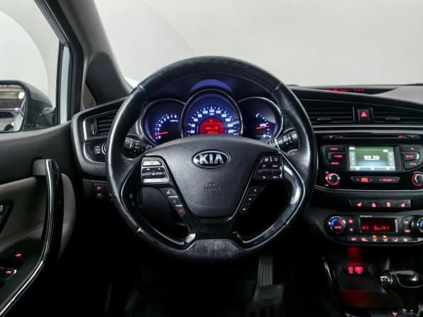 Kia Ceed II Рестайлинг с пробегом 2016 года, цена 1 077 000 рублей, 226329 км, хэтчбек, Автокод Объявления
