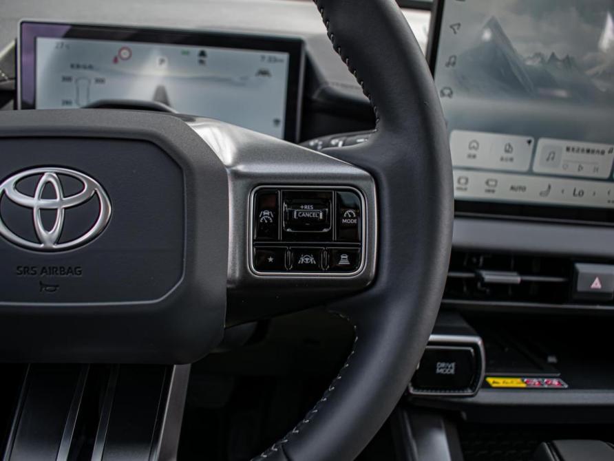 Toyota RAV4 VI (XA60) Краснодар  - изображение 18