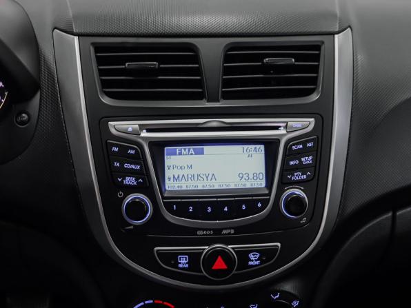 Hyundai Solaris I с пробегом 2012 года, цена 849 000 рублей, 202698 км, хэтчбек, Автокод Объявления