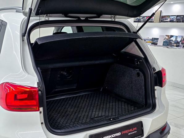 Volkswagen Tiguan II с пробегом 2016 года, цена 2 000 000 рублей, 129936 км, внедорожник, Автокод Объявления