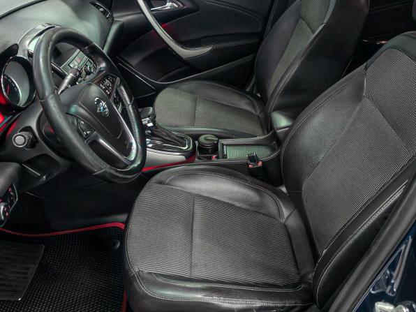 Opel Astra J с пробегом 2010 года, цена 879 900 рублей, 225298 км, хэтчбек, Автокод Объявления