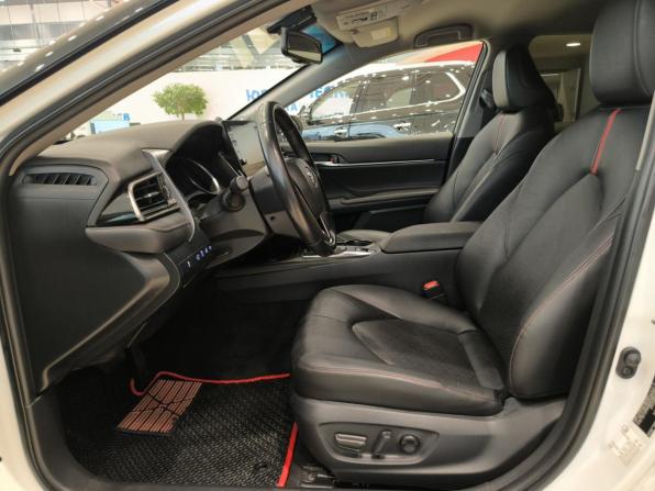 Toyota Camry VIII (XV70) Рестайлинг с пробегом 2021 года, цена 3 299 000 рублей, 55940 км, седан, Автокод Объявления