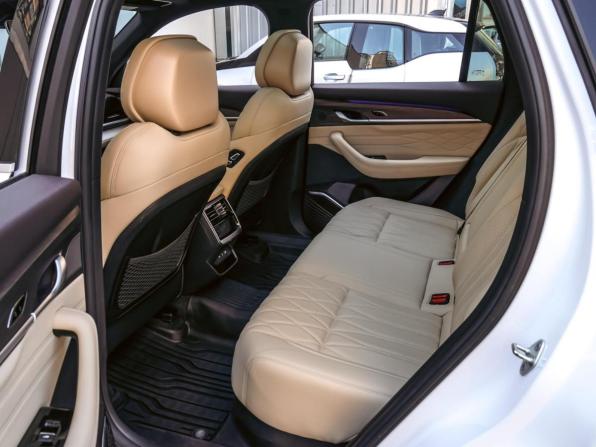 Geely Monjaro I Рестайлинг с пробегом 2024 года, цена 3 648 000 рублей, 28008 км, внедорожник, Автокод Объявления