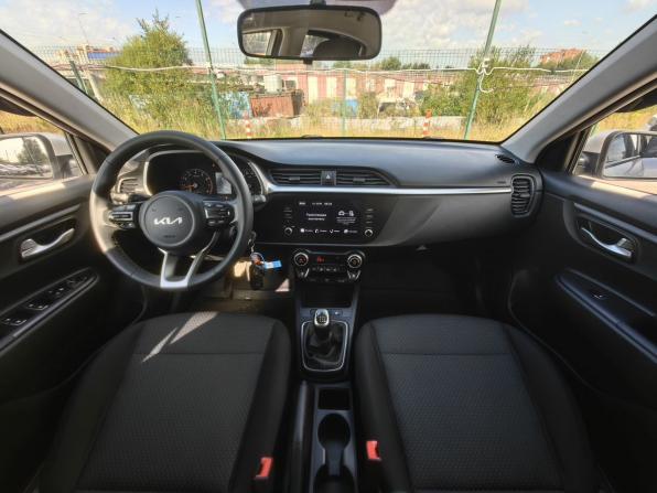 Kia Rio IV Рестайлинг с пробегом 2022 года, цена 1 829 000 рублей, 43000 км, хэтчбек, Автокод Объявления