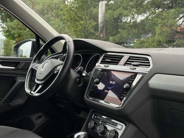 Volkswagen Tiguan II с пробегом 2020 года, цена 2 589 000 рублей, 36980 км, внедорожник, Автокод Объявления
