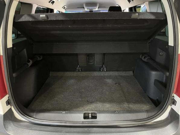 Skoda Yeti I с пробегом 2012 года, цена 695 000 рублей, 268828 км, внедорожник, Автокод Объявления