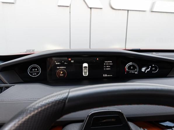 Changan UNI-V I с пробегом 2023 года, цена 2 340 000 рублей, 45538 км, лифтбек, Автокод Объявления