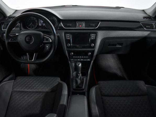 Skoda Rapid I Рестайлинг с пробегом 2018 года, цена 1 098 900 рублей, 187000 км, лифтбек, Автокод Объявления