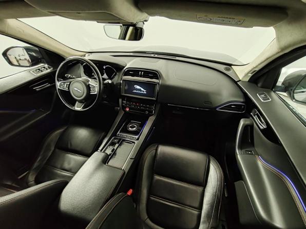 Jaguar F-Pace I с пробегом 2018 года, цена 2 135 000 рублей, 224848 км, внедорожник, Автокод Объявления